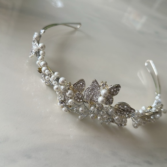 Bridal head piece - Picture 2 of 3